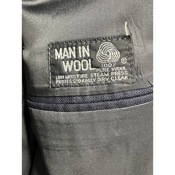 Man in Wool Navy Blue Pin Striped Blazer Pure Wool 44 - Picture 3 of 7